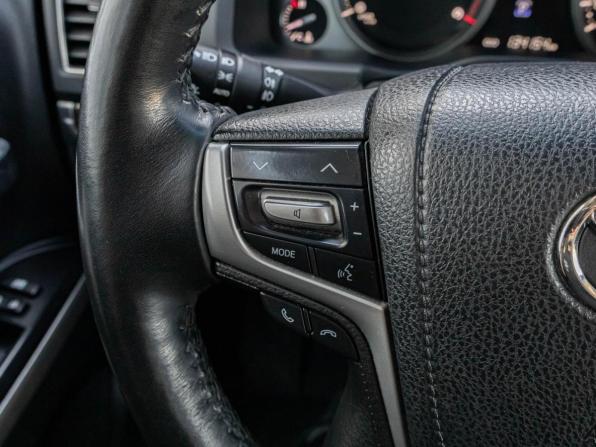 Toyota Land Cruiser 200 Series Рестайлинг 2 с пробегом 2019 года, цена 7 699 000 рублей, 134154 км, внедорожник, Автокод Объявления