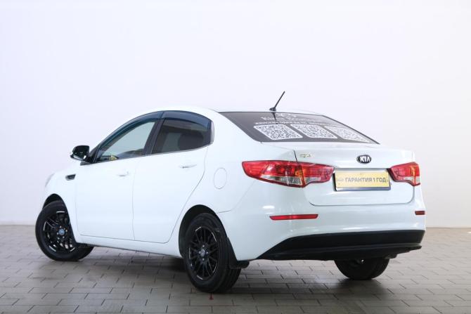 Kia Rio III Рестайлинг с пробегом 2016 года, цена 899 000 рублей, 166000 км, седан, Автокод Объявления
