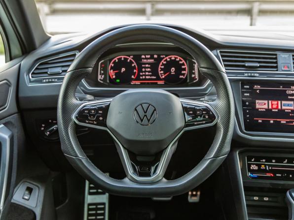 Volkswagen Tiguan II Рестайлинг с пробегом 2021 года, цена 3 948 000 рублей, 40232 км, внедорожник, Автокод Объявления