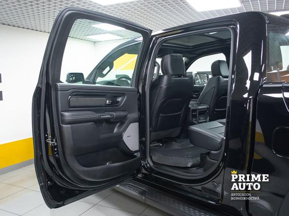 Ram 1500 V Рестайлинг с пробегом 2025 года, цена 9 299 000 рублей, 32 км, offers.body_type.unknown, Автокод Объявления