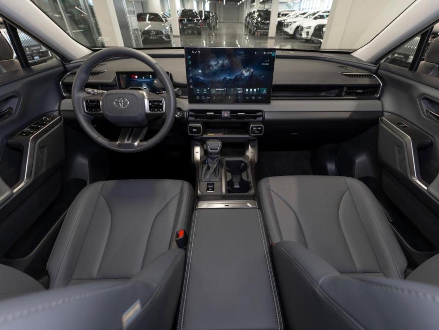 Toyota RAV4 VI (XA60) Москва  - изображение 8