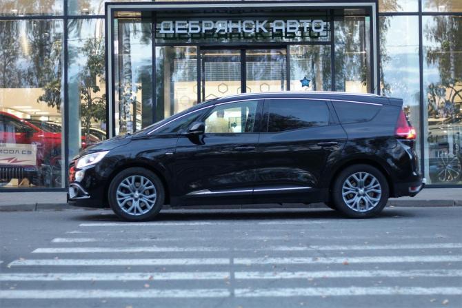 Renault Scenic IV с пробегом 2018 года, цена 1 750 000 рублей, 250461 км, минивэн, Автокод Объявления