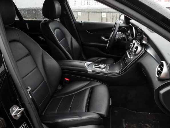 Mercedes-Benz C-Класс IV (W205) Рестайлинг с пробегом 2019 года, цена 2 850 000 рублей, 130000 км, седан, Автокод Объявления