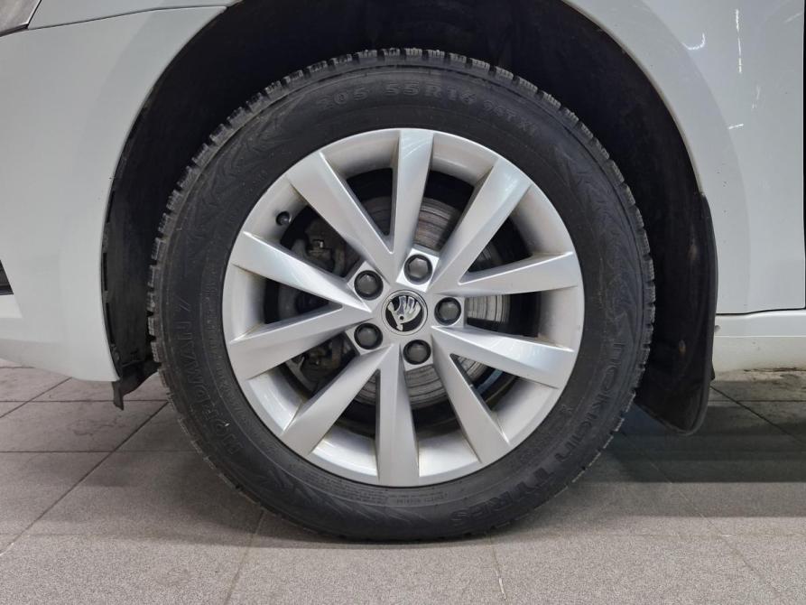 Skoda Octavia III (A7) Рестайлинг Москва  - изображение 12