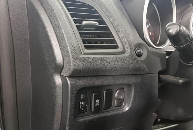 Mitsubishi ASX I с пробегом 2010 года, цена 1 030 000 рублей, 169128 км, внедорожник, Автокод Объявления