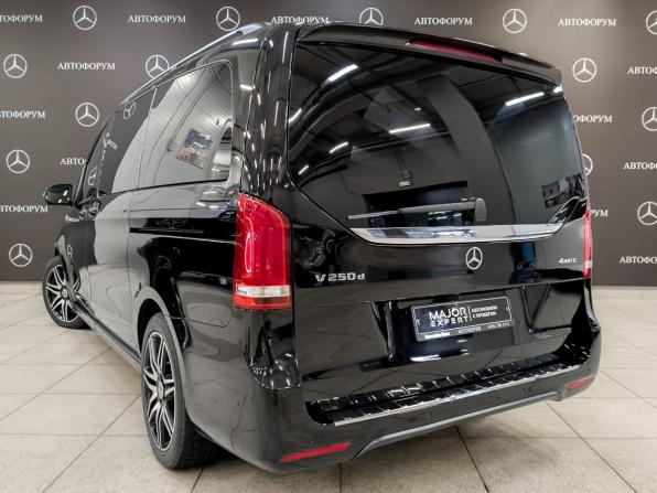 Mercedes-Benz Vito III (W447) Рестайлинг с пробегом 2019 года, цена 4 900 000 рублей, 150800 км, минивэн, Автокод Объявления