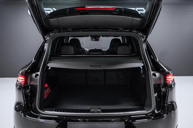 Новый Porsche Cayenne III Рестайлинг 2026 года, цена 18 500 000 рублей, внедорожник, Автокод Объявления
