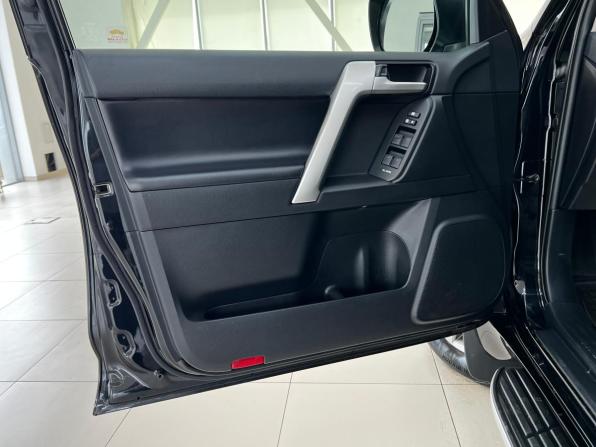Toyota Land Cruiser Prado 150 Series Рестайлинг 2 с пробегом 2020 года, цена 5 974 000 рублей, 75390 км, внедорожник, Автокод Объявления
