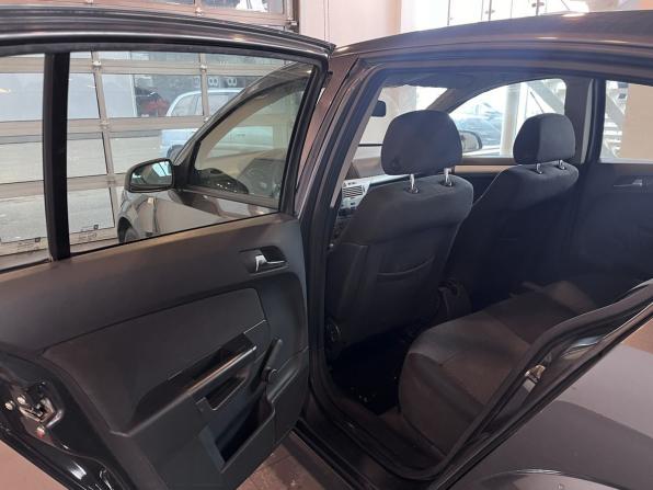 Opel Astra H Рестайлинг с пробегом 2010 года, цена 570 000 рублей, 166220 км, хэтчбек, Автокод Объявления