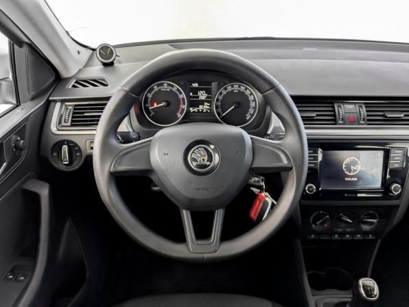 Skoda Rapid I Рестайлинг с пробегом 2019 года, цена 885 000 рублей, 182152 км, лифтбек, Автокод Объявления