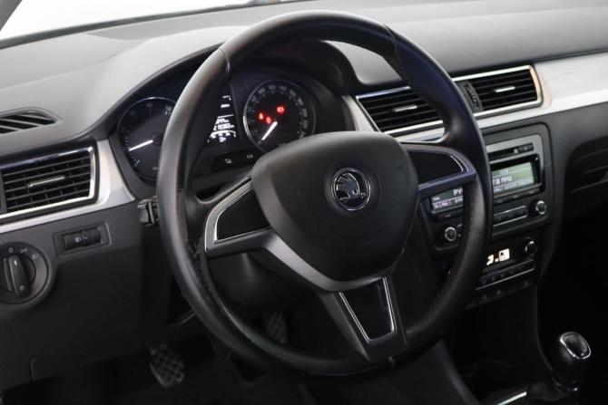 Skoda Rapid I с пробегом 2014 года, цена 699 000 рублей, 218000 км, лифтбек, Автокод Объявления