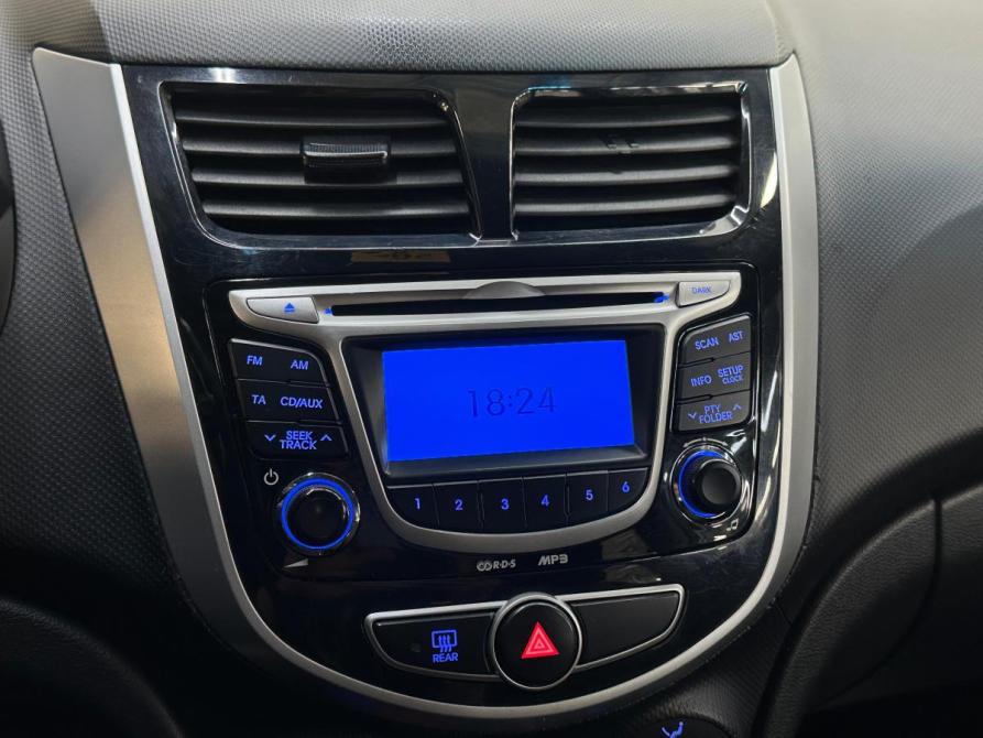 Hyundai Solaris I Санкт-Петербург  - изображение 15