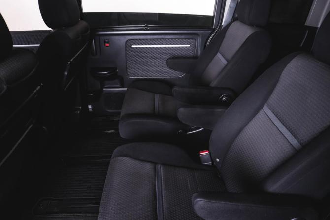 Honda Stepwgn V с пробегом 2017 года, цена 2 119 000 рублей, 106000 км, минивэн, Автокод Объявления