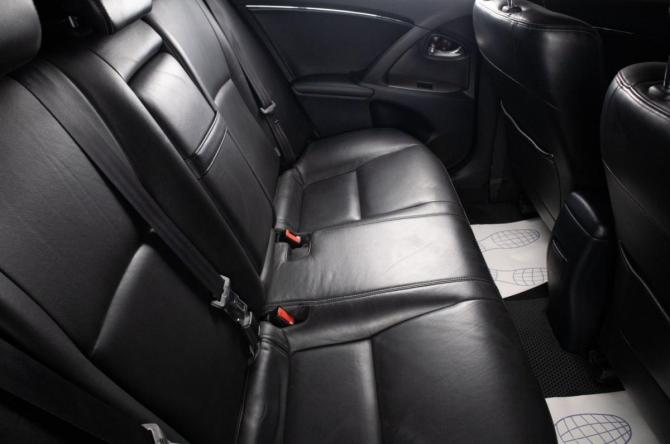 Toyota Avensis III Рестайлинг с пробегом 2011 года, цена 1 429 000 рублей, 220500 км, седан, Автокод Объявления
