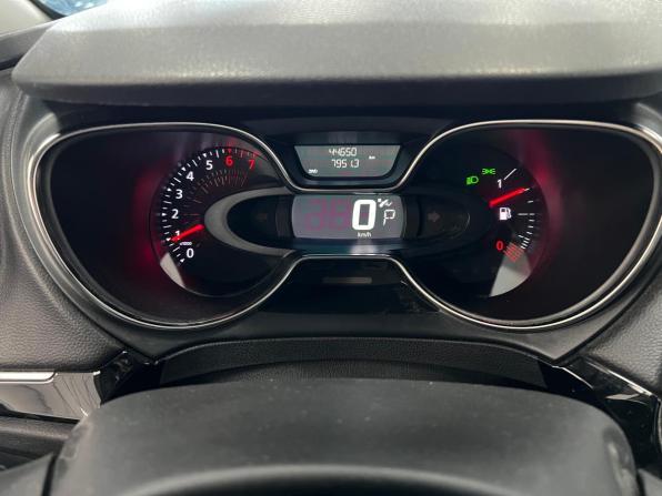 Renault Kaptur I Рестайлинг с пробегом 2020 года, цена 1 630 000 рублей, 44649 км, внедорожник, Автокод Объявления