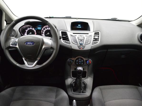 Ford Fiesta Mk6 Рестайлинг с пробегом 2015 года, цена 734 000 рублей, 124770 км, седан, Автокод Объявления