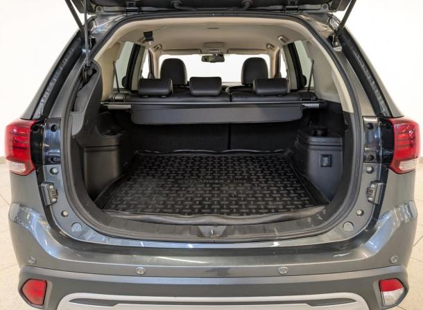 Mitsubishi Outlander III Рестайлинг 3 с пробегом 2019 года, цена 2 350 000 рублей, 151000 км, внедорожник, Автокод Объявления