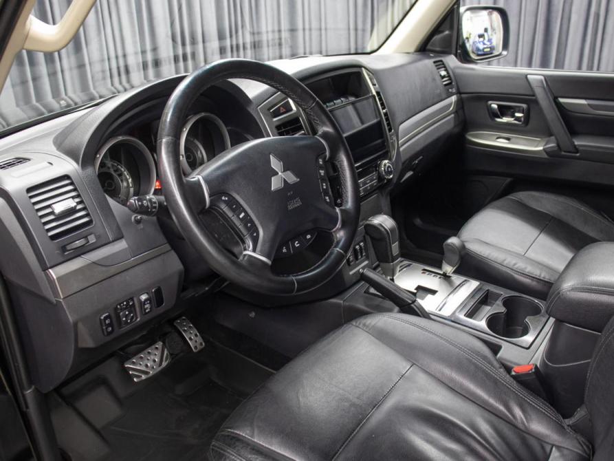 Mitsubishi Pajero IV Рестайлинг 2 Москва  - изображение 16