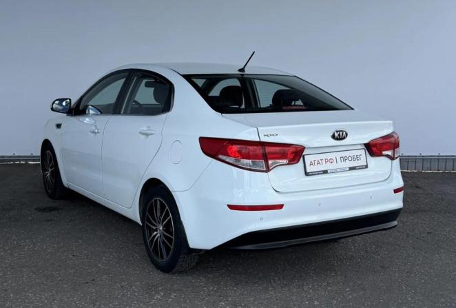 Kia Rio III Рестайлинг с пробегом 2015 года, цена 1 300 000 рублей, 119389 км, седан, Автокод Объявления