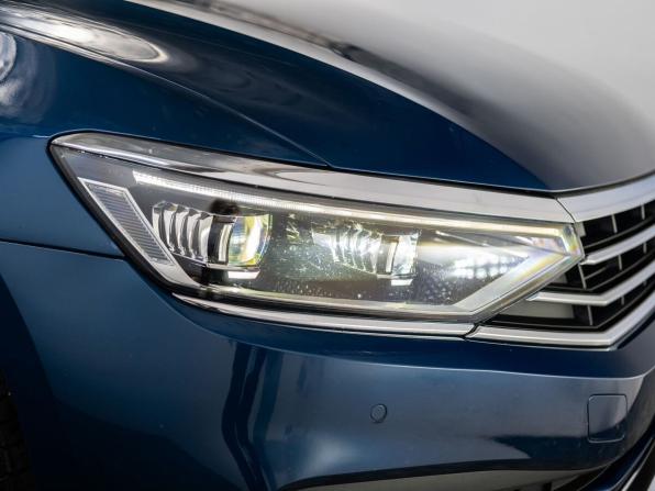 Volkswagen Passat B8 Рестайлинг с пробегом 2021 года, цена 2 400 000 рублей, 52607 км, седан, Автокод Объявления