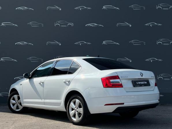Skoda Octavia III (A7) Рестайлинг с пробегом 2019 года, цена 1 625 400 рублей, 80545 км, лифтбек, Автокод Объявления