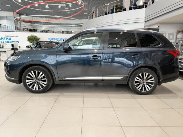 Mitsubishi Outlander III Рестайлинг 3 с пробегом 2020 года, цена 2 150 000 рублей, 147200 км, внедорожник, Автокод Объявления