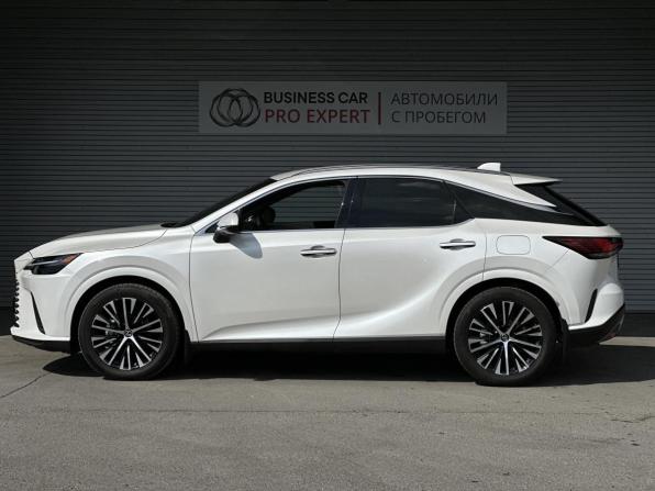 Lexus RX V с пробегом 2023 года, цена 8 930 000 рублей, 3355 км, внедорожник, Автокод Объявления