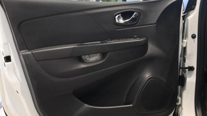 Renault Kaptur I с пробегом 2018 года, цена 895 000 рублей, 192471 км, внедорожник, Автокод Объявления