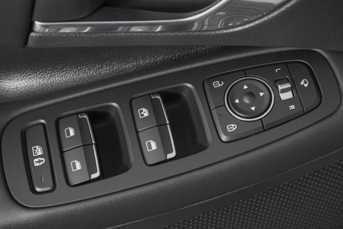 Hyundai Sonata VIII (DN8) с пробегом 2022 года, цена 2 629 000 рублей, 60400 км, седан, Автокод Объявления