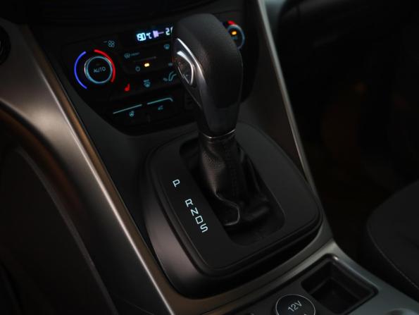 Ford Kuga II Рестайлинг с пробегом 2019 года, цена 1 799 000 рублей, 53852 км, внедорожник, Автокод Объявления