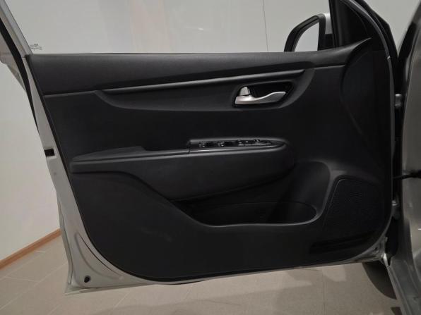 Kia Rio IV Рестайлинг с пробегом 2020 года, цена 1 494 000 рублей, 180539 км, седан, Автокод Объявления