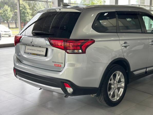 Mitsubishi Outlander III Рестайлинг 2 с пробегом 2017 года, цена 1 845 000 рублей, 87000 км, внедорожник, Автокод Объявления