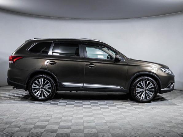 Mitsubishi Outlander III Рестайлинг 3 с пробегом 2019 года, цена 1 960 000 рублей, 165231 км, внедорожник, Автокод Объявления
