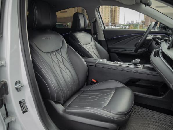 Chery Arrizo 8 с пробегом 2024 года, цена 2 195 000 рублей, 20600 км, седан, Автокод Объявления