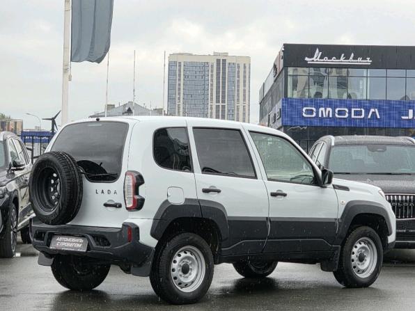 Lada (ВАЗ) Niva Travel I с пробегом 2025 года, цена 1 364 000 рублей, 4365 км, внедорожник, Автокод Объявления