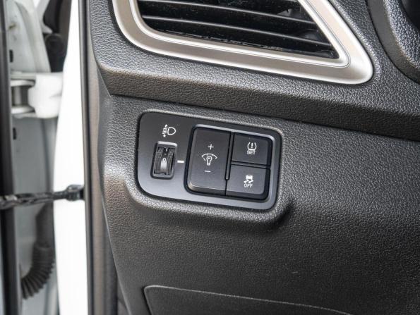 Hyundai Solaris II Рестайлинг с пробегом 2020 года, цена 1 620 000 рублей, 55339 км, седан, Автокод Объявления