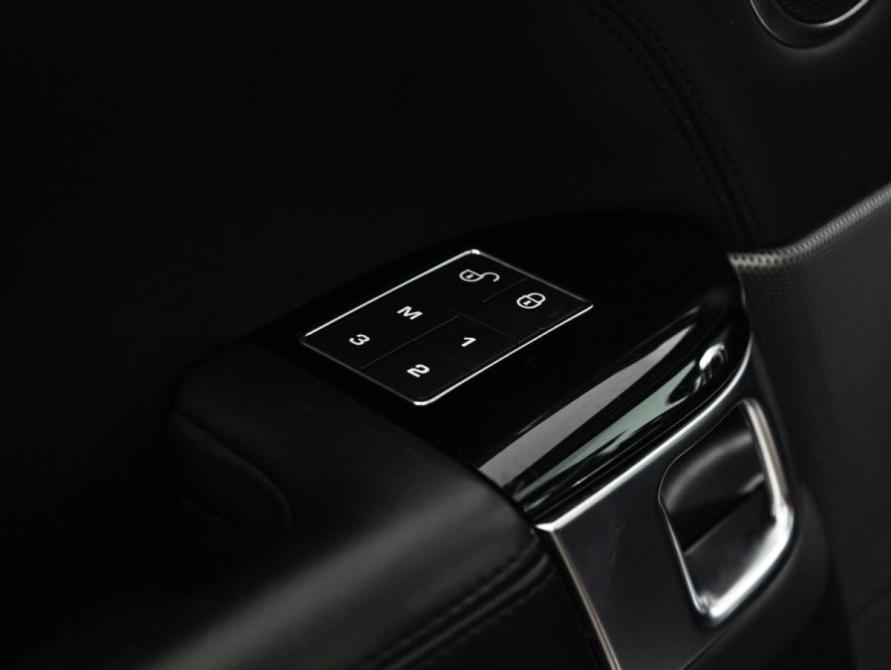 Land Rover Range Rover Sport II Рестайлинг Москва  - изображение 17