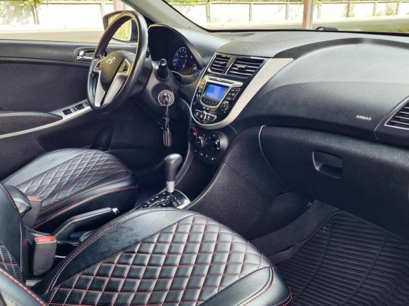 Hyundai Solaris I с пробегом 2012 года, цена 849 000 рублей, 165000 км, седан, Автокод Объявления