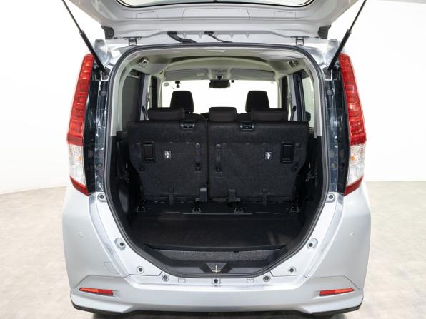 Toyota Roomy I Рестайлинг с пробегом 2021 года, цена 1 030 000 рублей, 81600 км, микровэн, Автокод Объявления