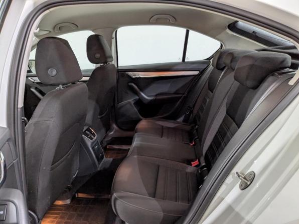 Skoda Octavia III (A7) Рестайлинг с пробегом 2019 года, цена 1 300 000 рублей, 193782 км, лифтбек, Автокод Объявления