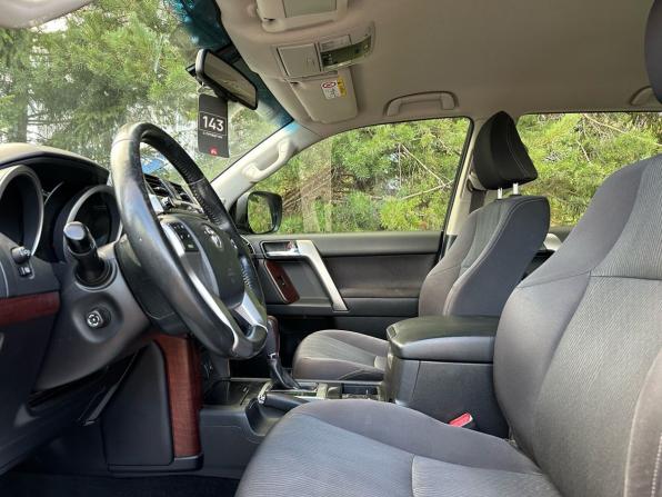 Toyota Land Cruiser Prado 150 Series Рестайлинг 1 с пробегом 2014 года, цена 2 949 000 рублей, 230801 км, внедорожник, Автокод Объявления