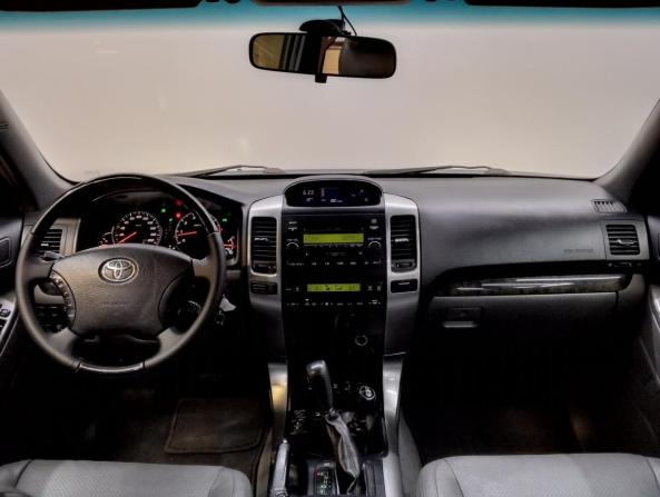 Toyota Land Cruiser Prado 120 Series Рестайлинг с пробегом 2008 года, цена 2 250 000 рублей, 295032 км, внедорожник, Автокод Объявления