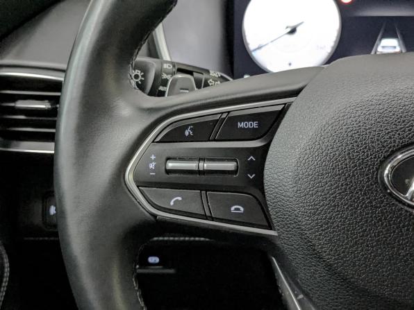 Hyundai Santa Fe IV Рестайлинг с пробегом 2021 года, цена 4 200 000 рублей, 43134 км, внедорожник, Автокод Объявления