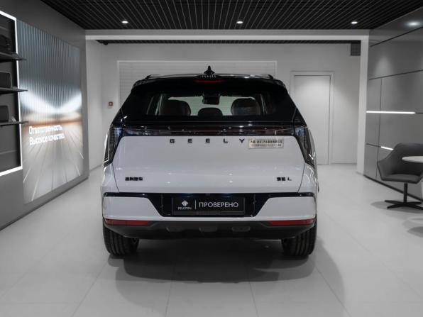 Geely Atlas II с пробегом 2026 года, цена 3 400 000 рублей, 5 км, внедорожник, Автокод Объявления