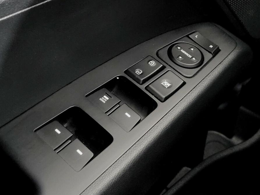 Hyundai Elantra VI (AD) Рестайлинг Москва  - изображение 10
