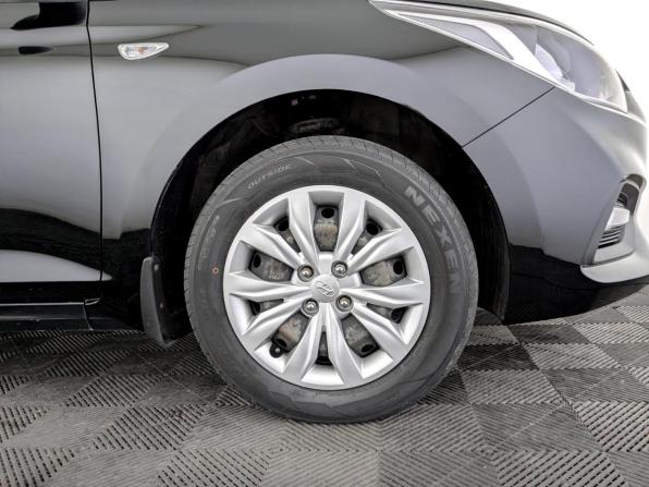 Hyundai Solaris II с пробегом 2019 года, цена 1 300 000 рублей, 79113 км, седан, Автокод Объявления
