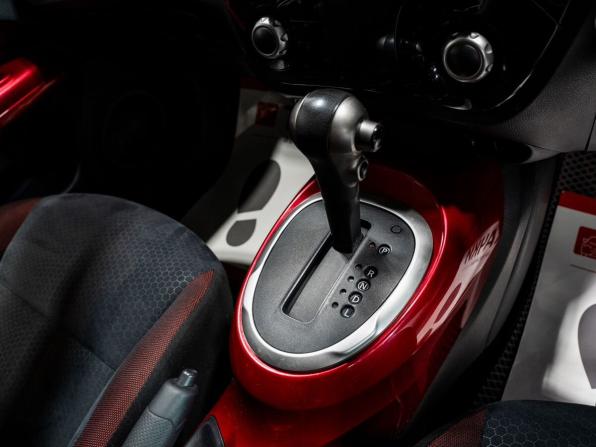Nissan Juke I с пробегом 2011 года, цена 1 015 000 рублей, 146529 км, внедорожник, Автокод Объявления