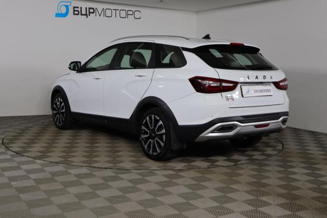Lada (ВАЗ) Vesta I Рестайлинг (NG) с пробегом 2024 года, цена 1 629 990 рублей, 18007 км, универсал, Автокод Объявления