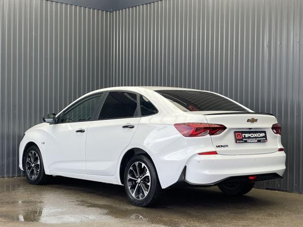 Chevrolet Monza II Рестайлинг с пробегом 2023 года, цена 1 697 000 рублей, 7218 км, седан, Автокод Объявления