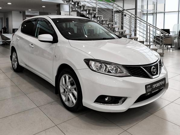Nissan Tiida II с пробегом 2015 года, цена 1 290 000 рублей, 114500 км, хэтчбек, Автокод Объявления